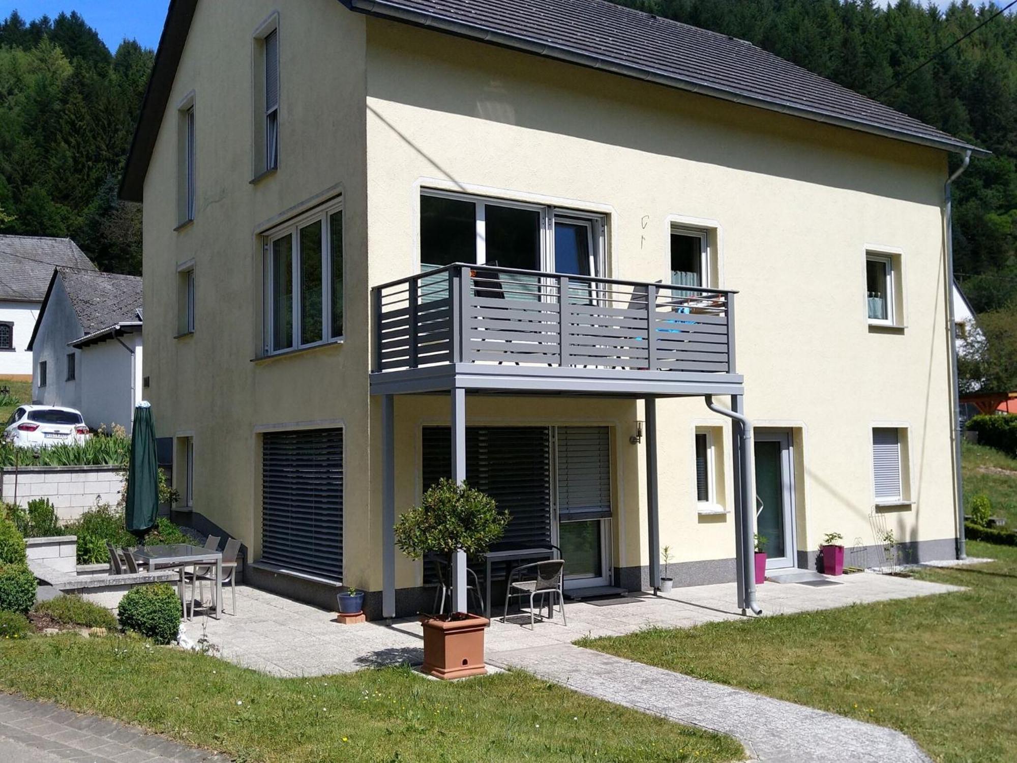 Apartment With Terrace And View Merschbach Exterior foto