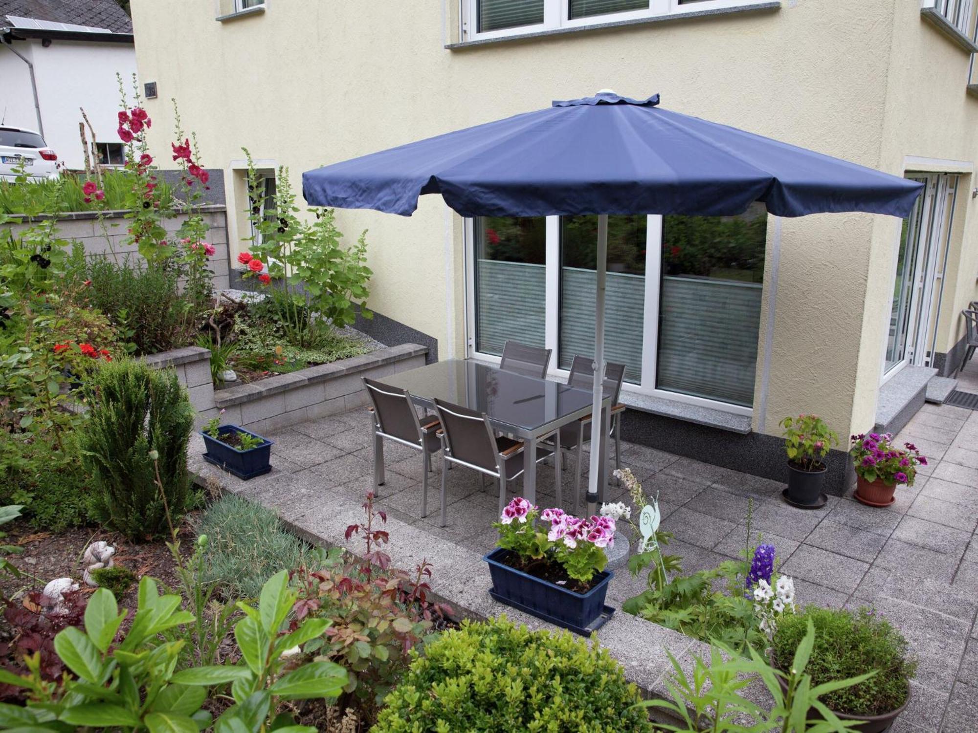 Apartment With Terrace And View Merschbach Exterior foto